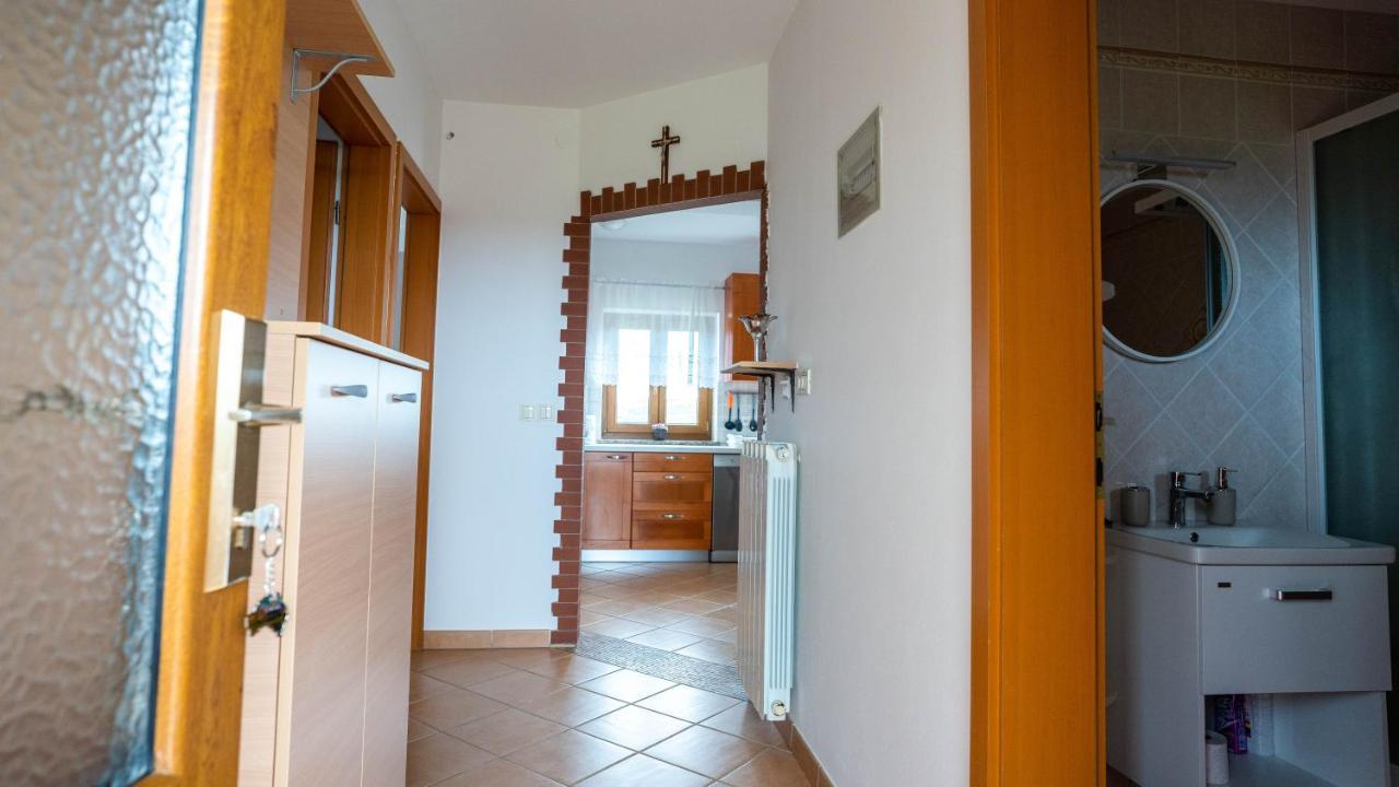 Apartma Tri Oljke Dobrovo Eksteriør bilde
